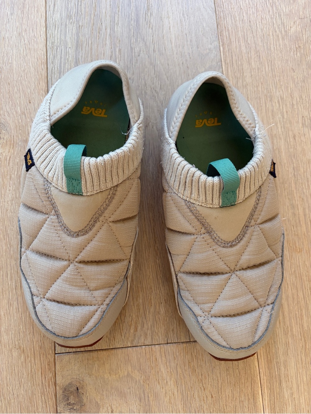 Teva ReEmber slip-ons beige tan cozy camping hiking gorpcore - size 8